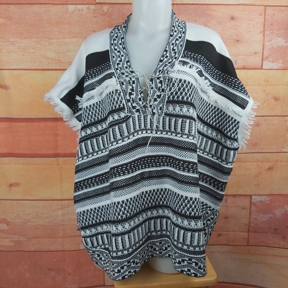 Knitted Poncho Oversized Sweater Boho Festival Cowboy Cape Size Large/XL